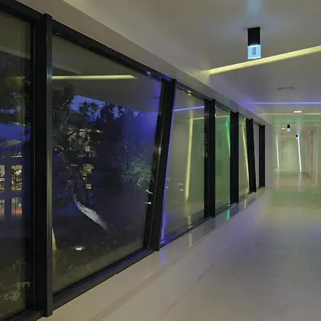 Apartment Amazing In With Outdoor Swimming Pool, Sauna And 2 Bedrooms Novi Vinodolski
