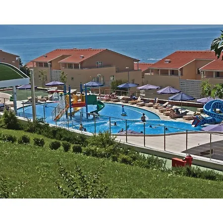 Amazing In With Outdoor Swimming Pool, Sauna And 2 Bedrooms Apartment Novi Vinodolski